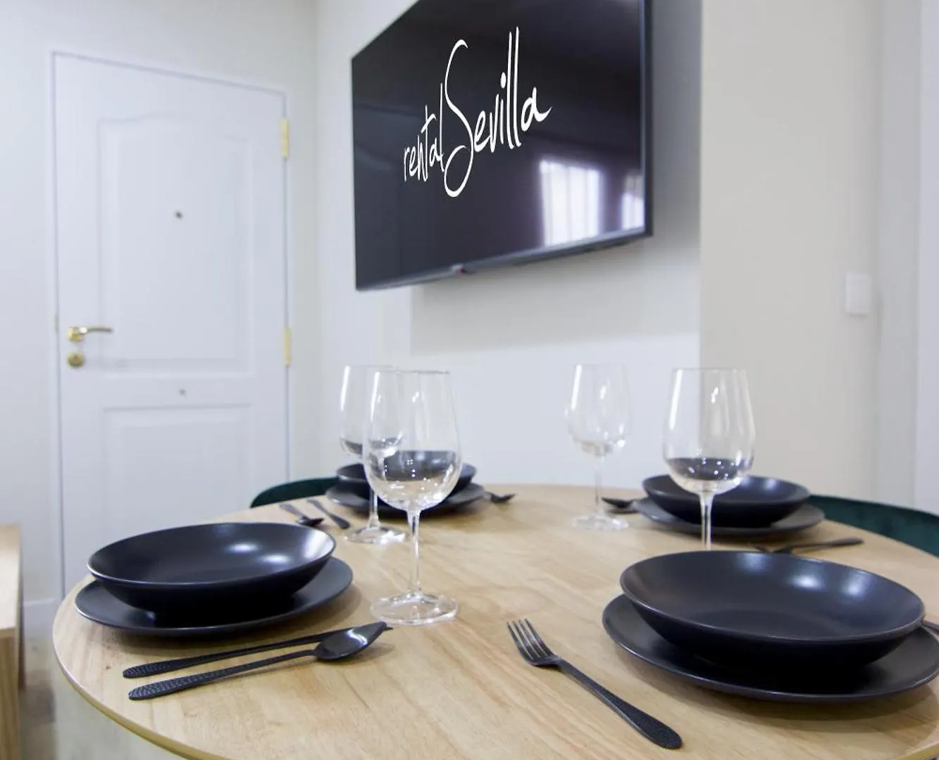 Rentalsevilla Avenida De La Borbolla II Apartment